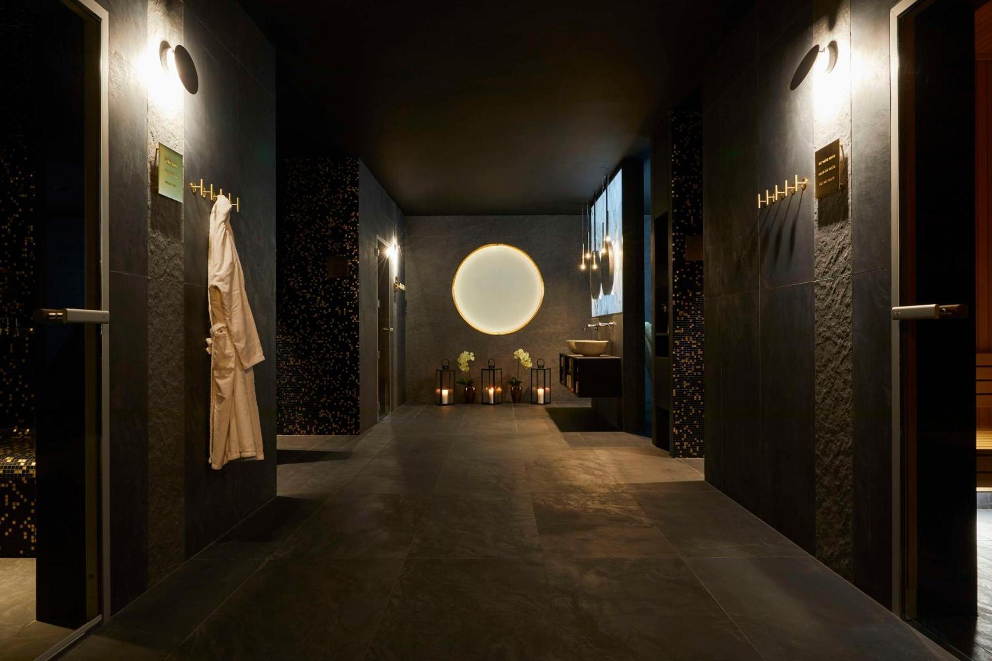 Hotel Kempinski Palace Portorož Dış mekan fotoğraf The spa at The Dorchester